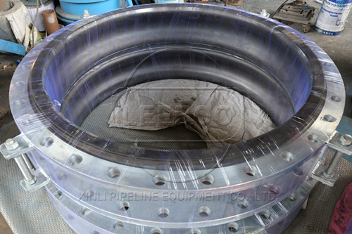 核電工程中的<a href=http://www.qiugeche.cn target=_blank class=infotextkey>橡膠接頭</a>